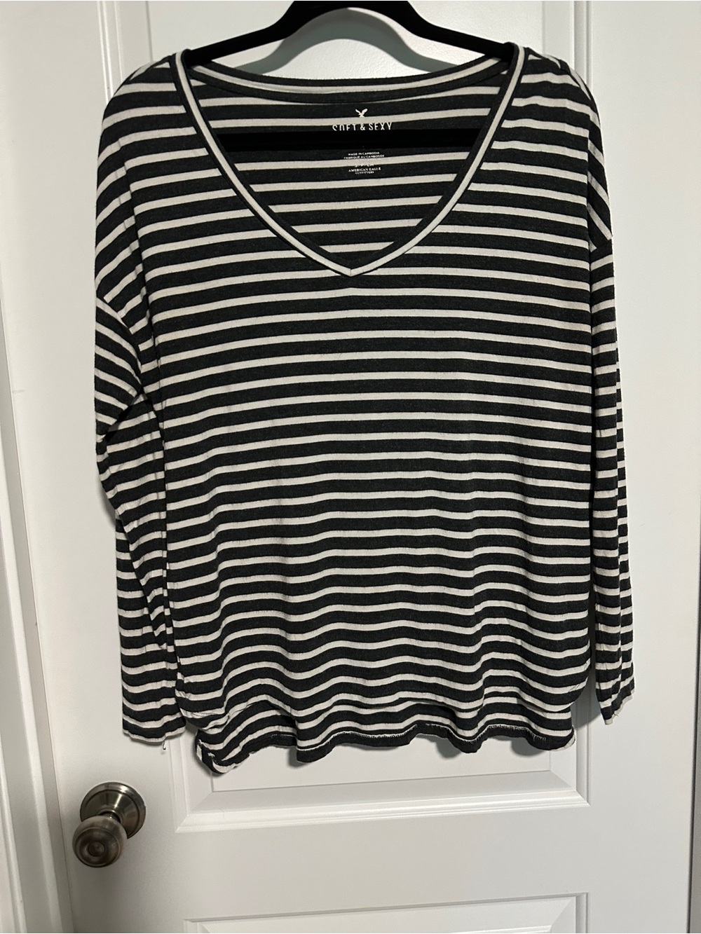 American Eagle Outfitters Black & White Striped V-Neck Long Sleeve Top